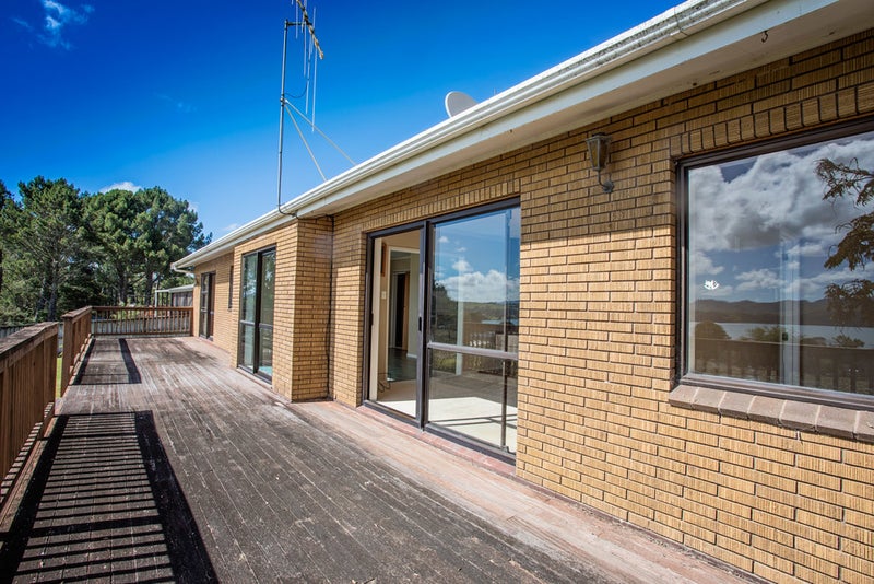 42 Melody Lane, Mangōnui - Carousel 22