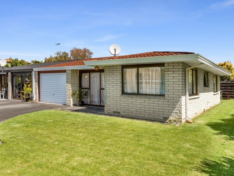 33B Shelley Street, Otumoetai, Tauranga - Carousel 1