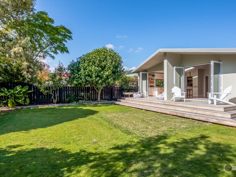 20 Chilton Grove, Hutt Central, Lower Hutt - Carousel 1