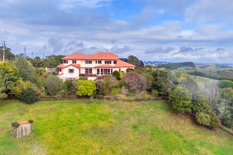 198 Jones Road, Papakura - Carousel 21