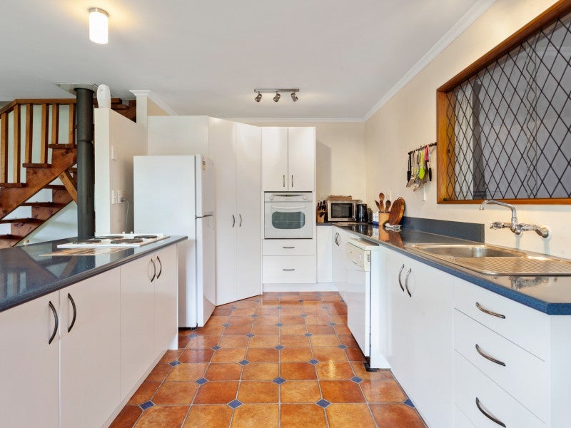 4 Pioneer Place, Matata, Whakatane - Carousel 2