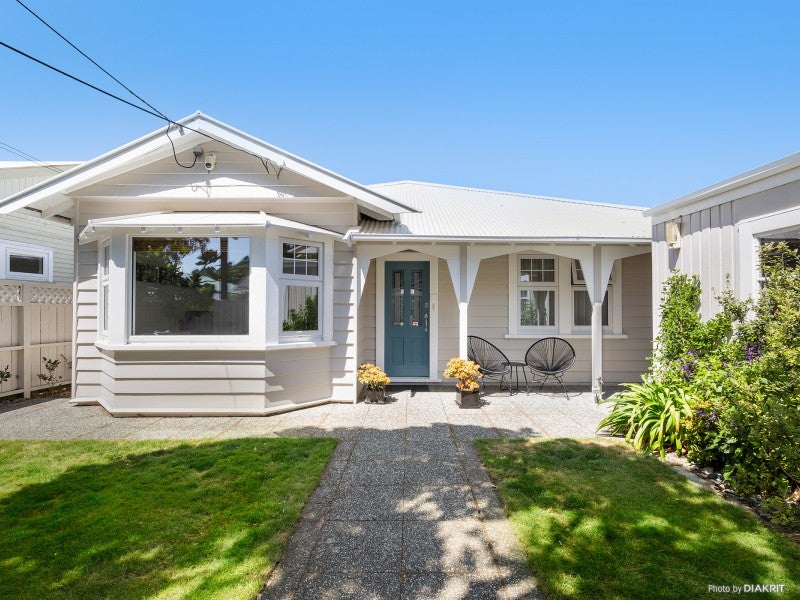 63 Hector Street, Seatoun, Wellington - Carousel 1