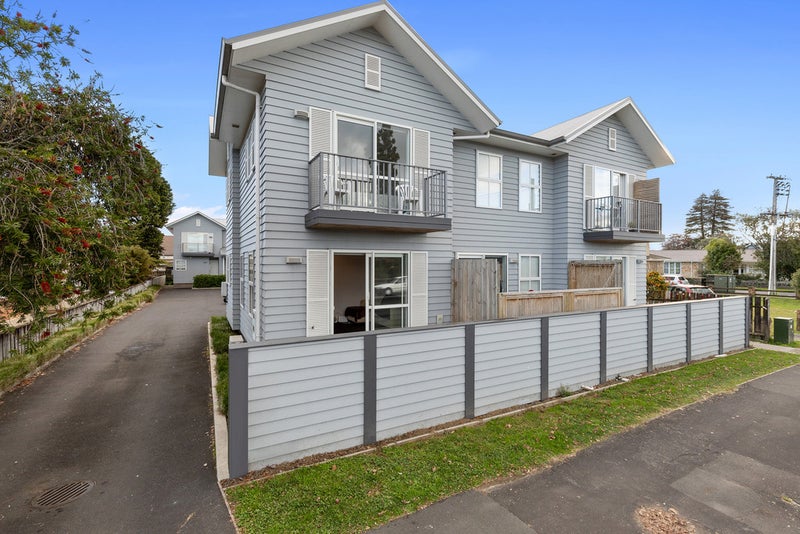 3/75 Cameron Road, Hamilton East, Hamilton - Carousel 15