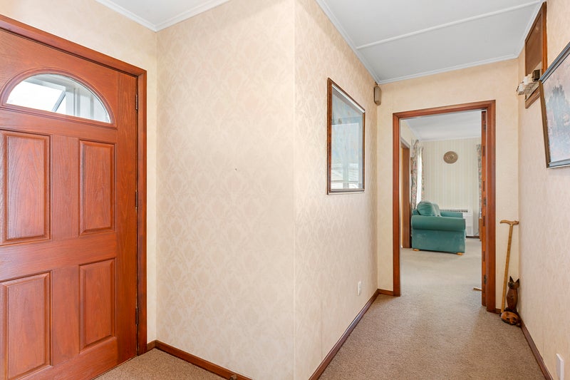 8 Dovecote Avenue, Corstorphine, Dunedin - Carousel 2