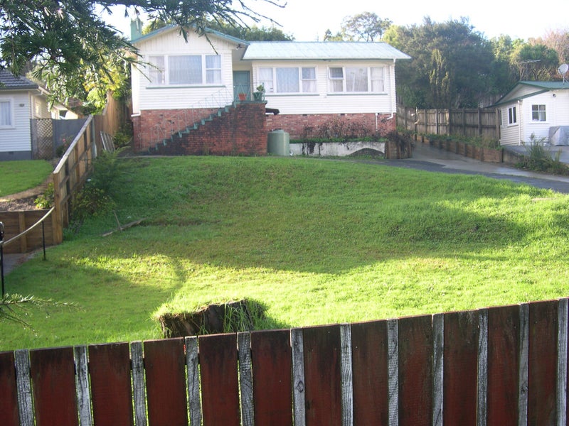4A Millbrook Road, Henderson, Auckland - Carousel 1