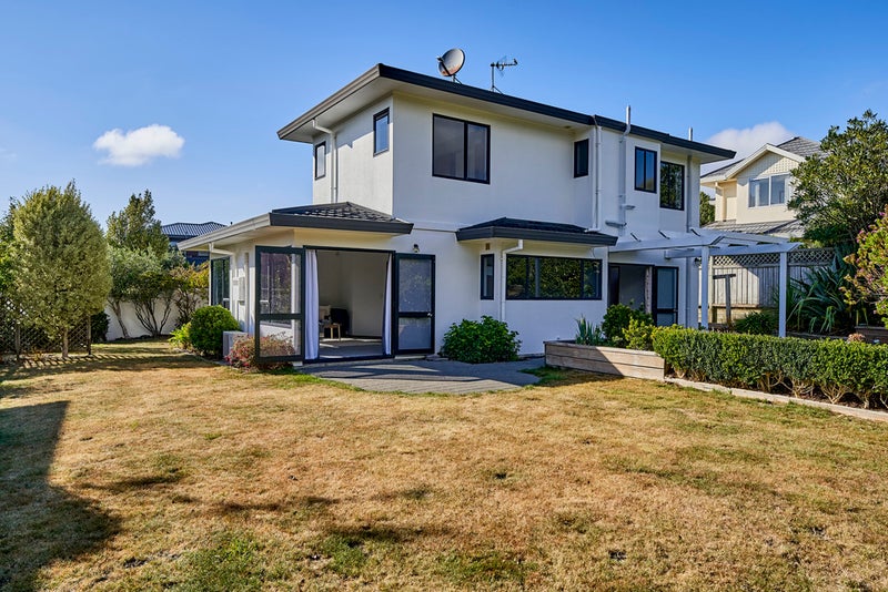 69 Abilene Crescent, Churton Park, Wellington - Carousel 1