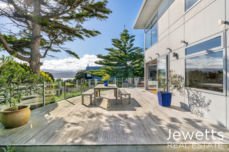 42 Seatoun Heights Road, Seatoun, Wellington - Carousel 19