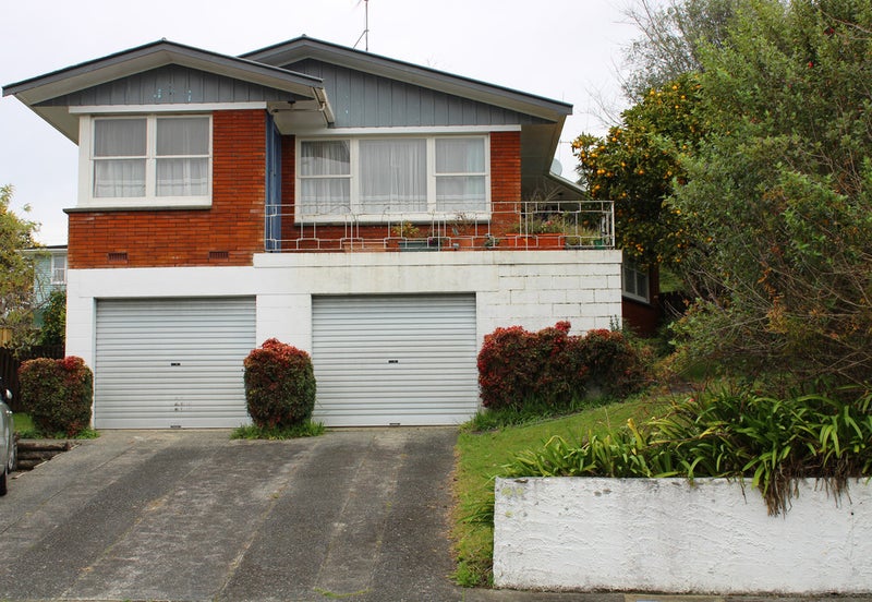 32 Garthwood Road, Hillcrest, Hamilton - Carousel 1