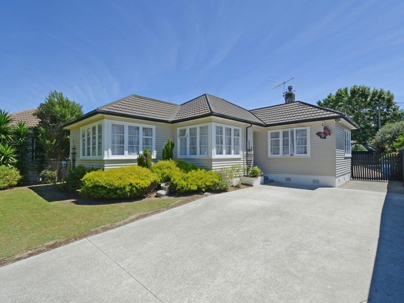 1317 High Street, Taita, Lower Hutt - Carousel 1