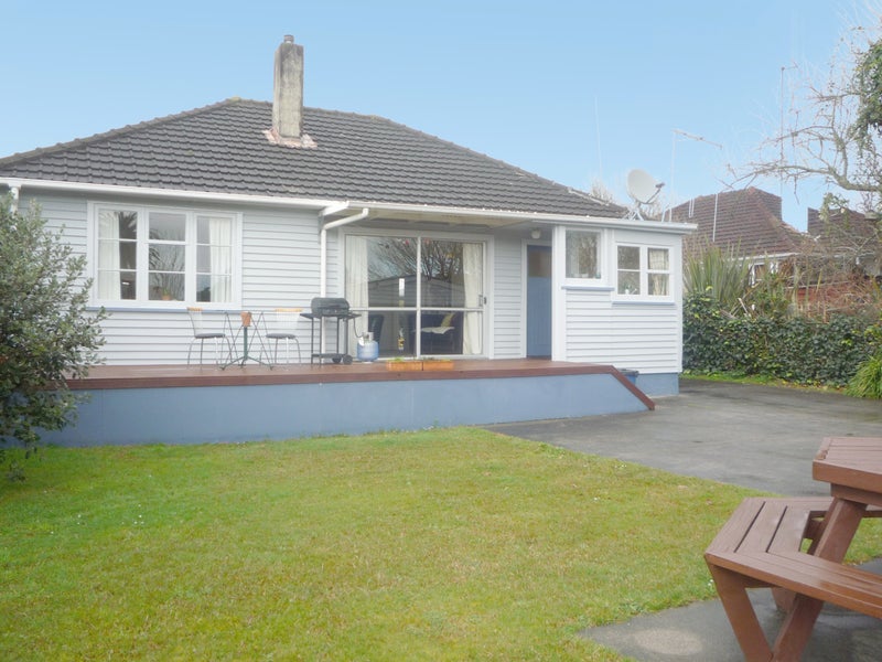 48 Churchill Avenue, Maeroa, Hamilton - Carousel 1