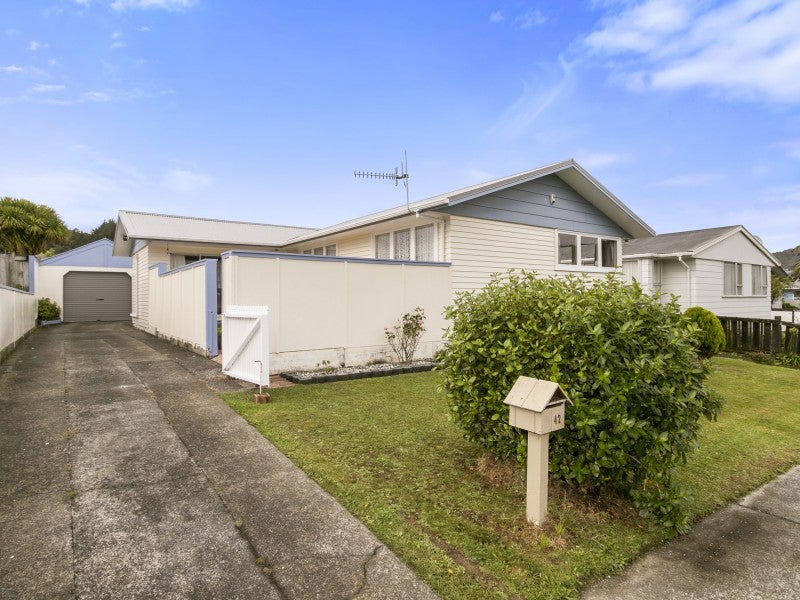 42 Mohaka Street, Wainuiomata, Lower Hutt - Carousel 1