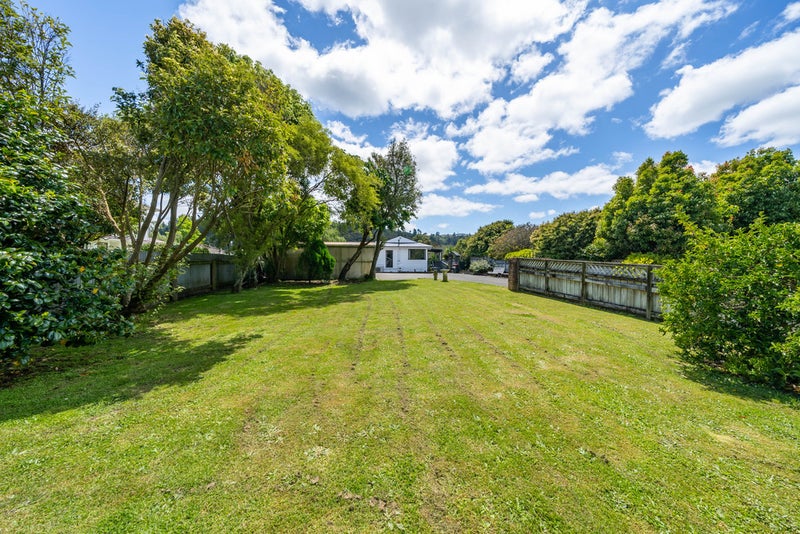 25 Topaz Street, Birchville, Upper Hutt - Carousel 26