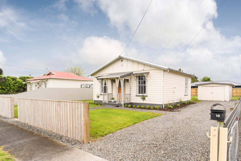 18 Carlisle Street, Milson, Palmerston North - Carousel 1