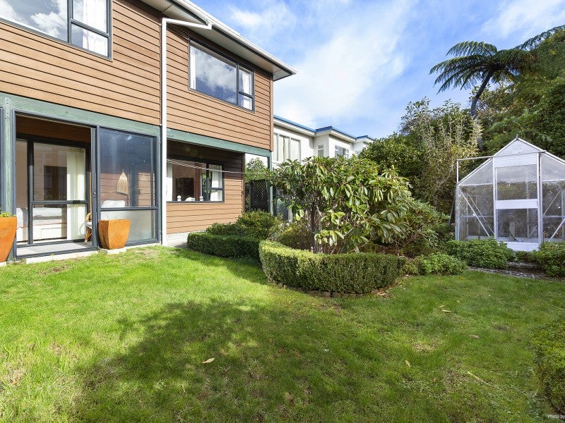 32A Agra Crescent, Khandallah, Wellington - Carousel 11