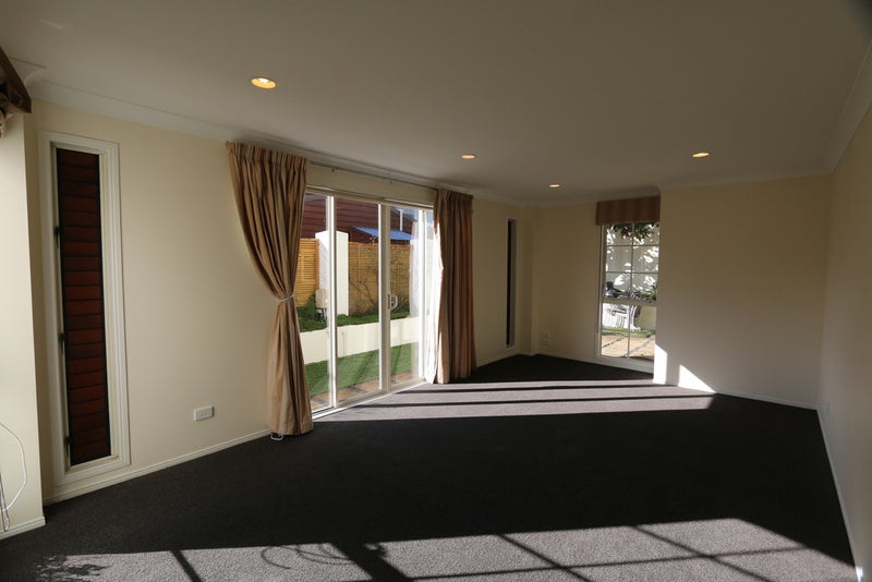37B Ronaki Road, Mission Bay, Auckland - Carousel 2