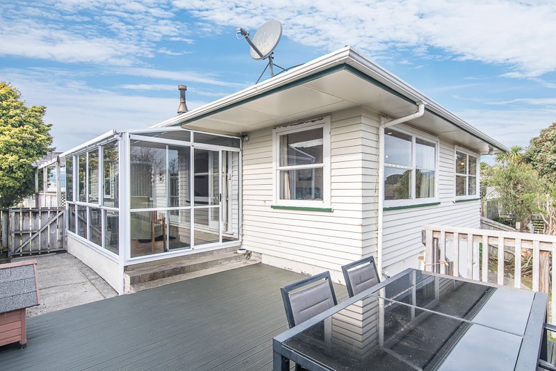 95 Alexander Road, Raumati Beach, Paraparaumu - Carousel 2