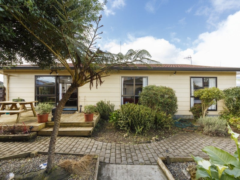 40A Pencarrow Street, Highbury, Palmerston North - Carousel 1