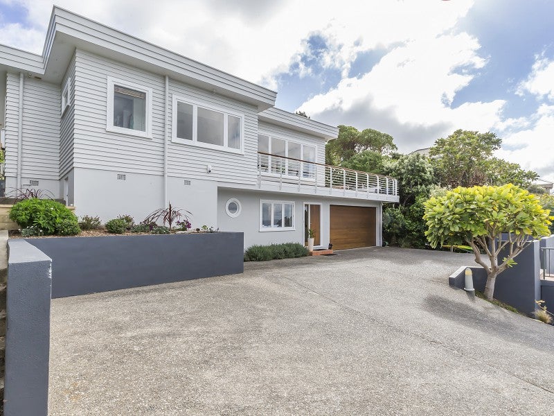 61 Seatoun Heights Rd, Seatoun, Wellington - Carousel 2