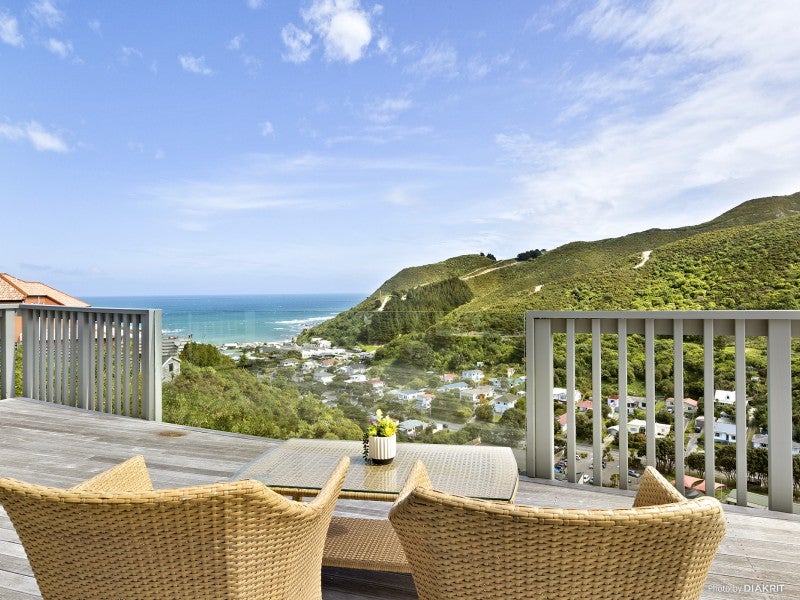 30 Jordan Street, Island Bay, Wellington - Carousel 2