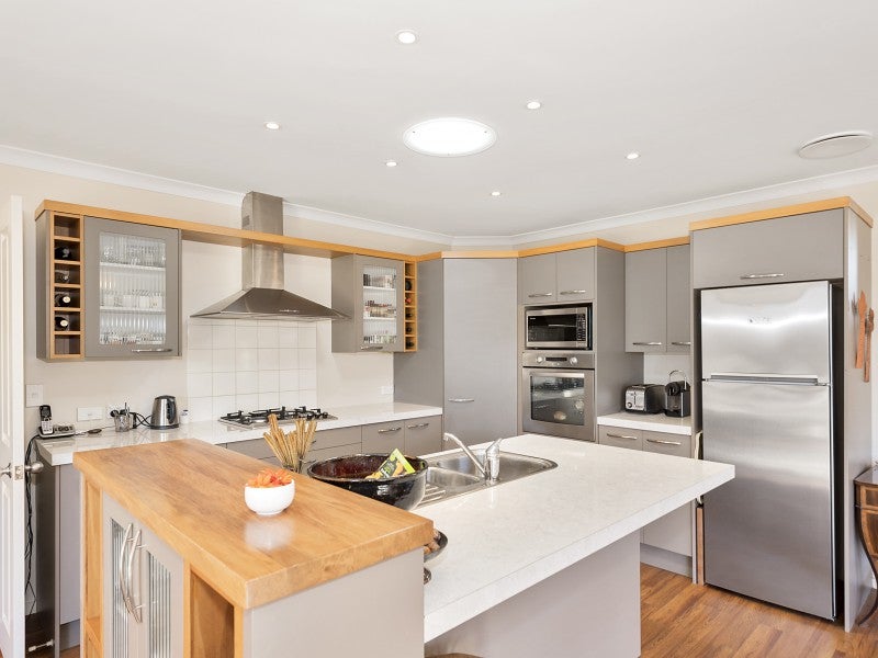 23 Ravenscourt Place, Huntington, Hamilton - Carousel 2