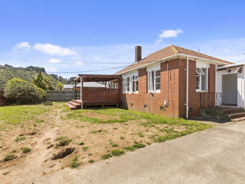 1060 Taita Drive, Taita, Lower Hutt - Carousel 17
