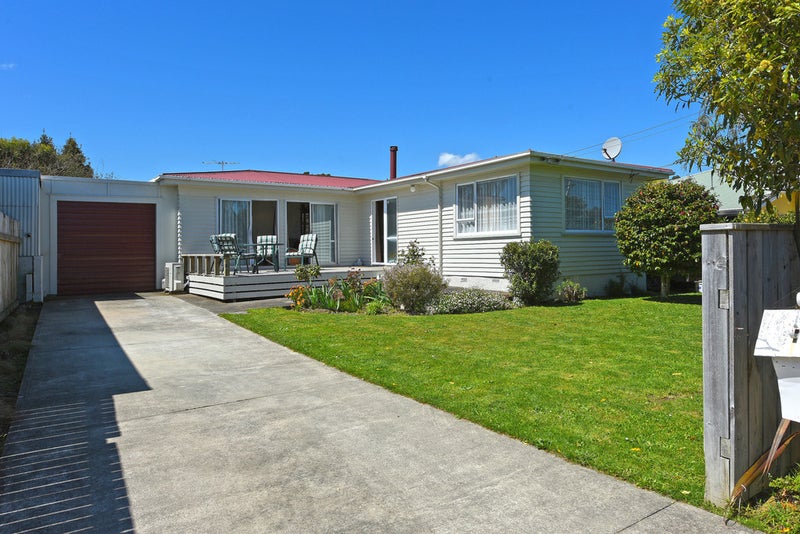 29 Rosina Street, Clouston Park, Upper Hutt - Carousel 2