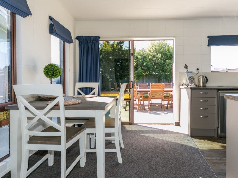 22 Robinson Crescent, Tamatea, Napier - Carousel 2