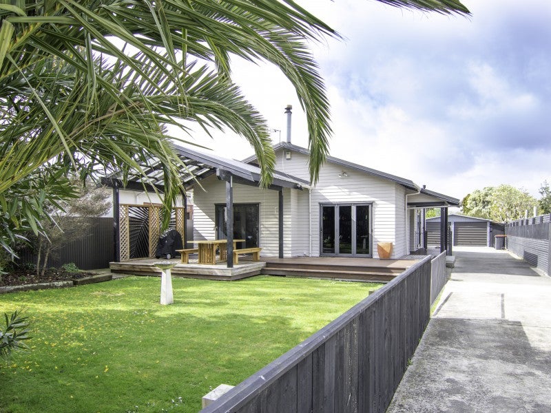 12 Napier Road, Terrace End, Palmerston North - Carousel 1