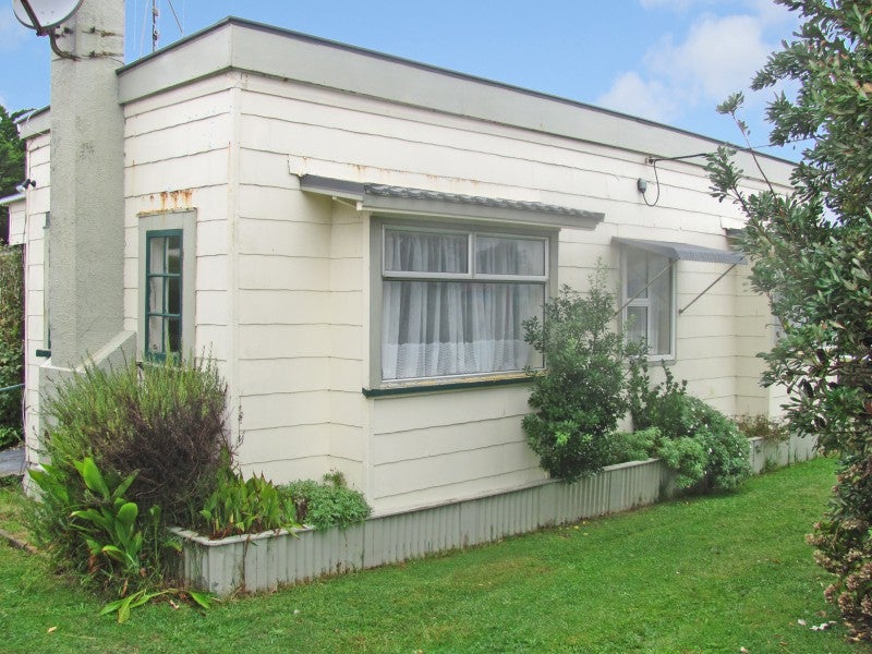 108 Park Avenue, Waitārere Beach, Levin - Carousel 1