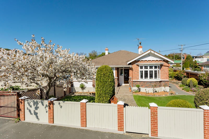 20 Bayfield Road, Andersons Bay, Dunedin - Carousel 1