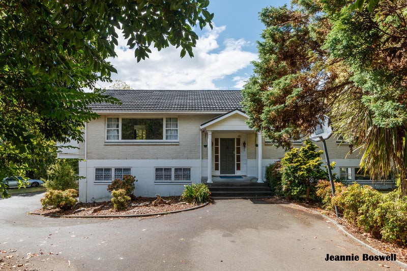 102 Long Melford Road, Awapuni, Palmerston North - Carousel 20