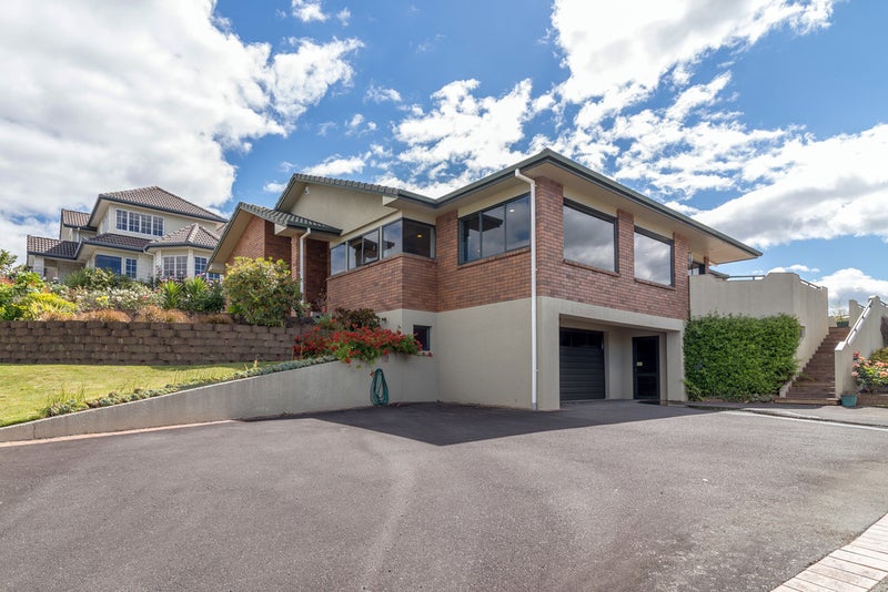 5 Cobbe Place, Pomare, Rotorua - Carousel 1