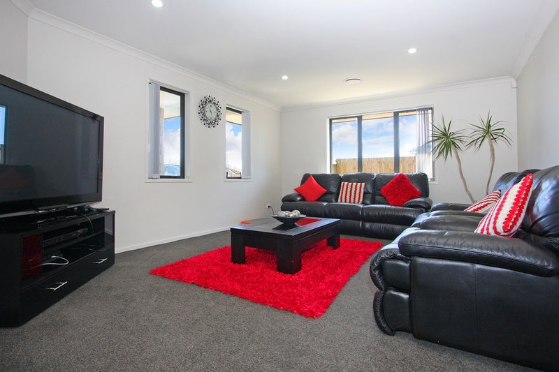 15 Reward Place, Mangere, Auckland - Carousel 2