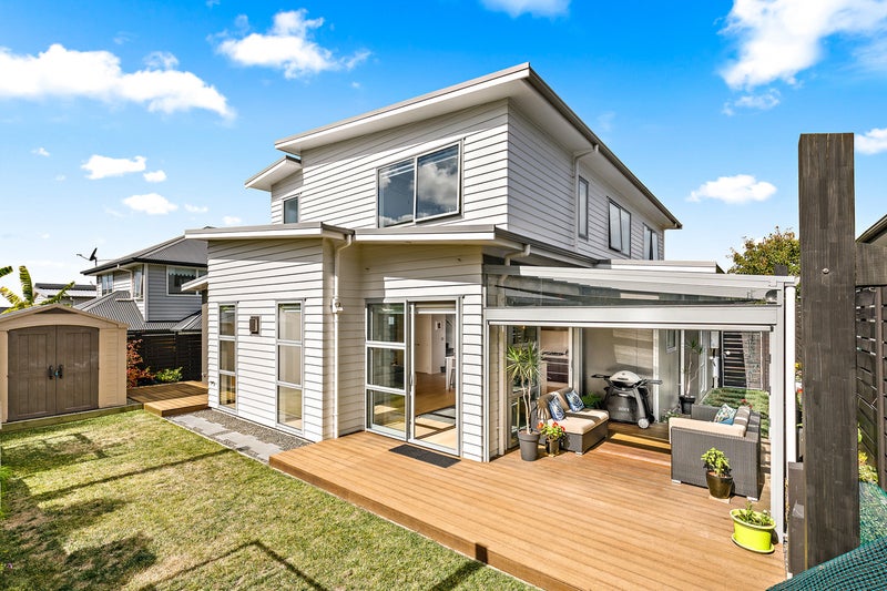 7 Tuangi Street, Long Bay, Auckland - Carousel 1