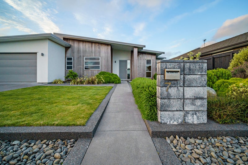 7 Wentworth Lane, Waiwhakaiho, New Plymouth - Carousel 2