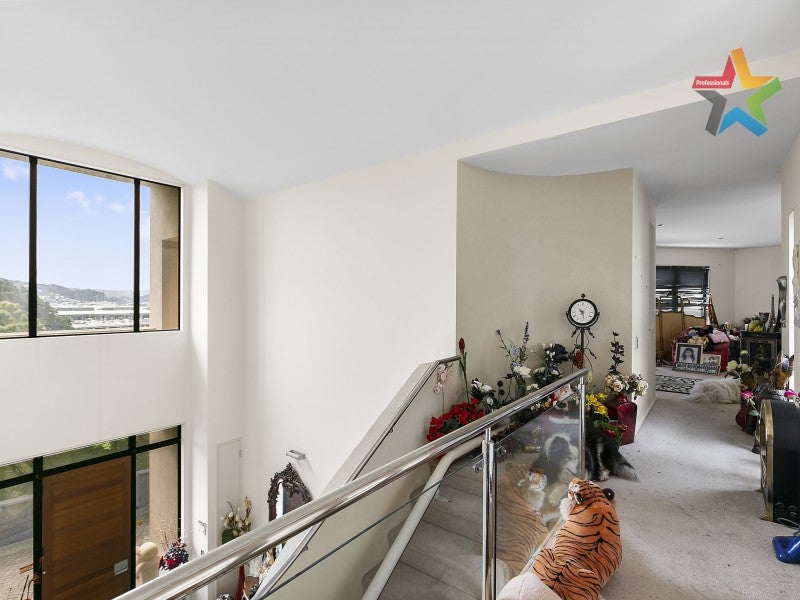 21 Bunker Way, Strathmore Park, Wellington - Carousel 11