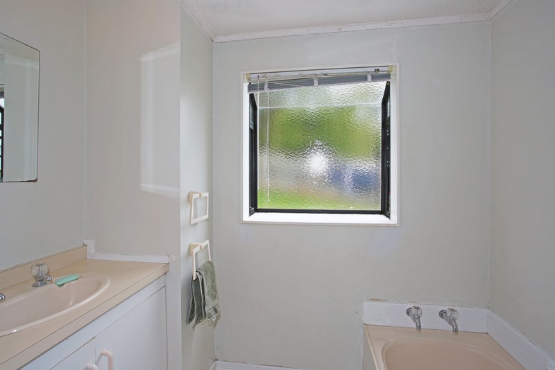 1 Mahoe Glade, Patumahoe, Pukekohe - Carousel 11