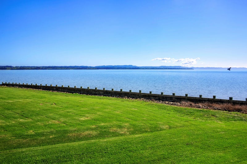 34B Crispe Road, Clarks Beach, Clarks Beach - Carousel 2