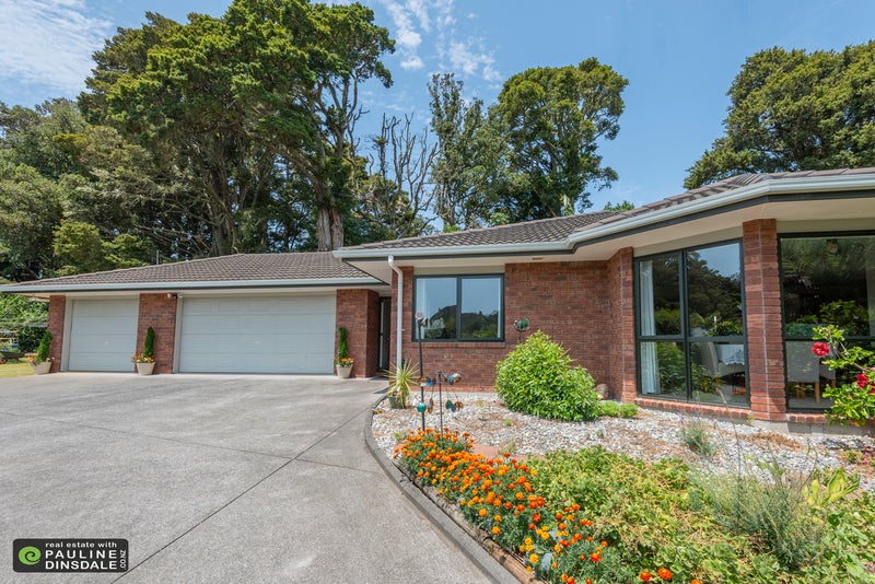 12 Oakwood Rise , Whangarei - Carousel 1