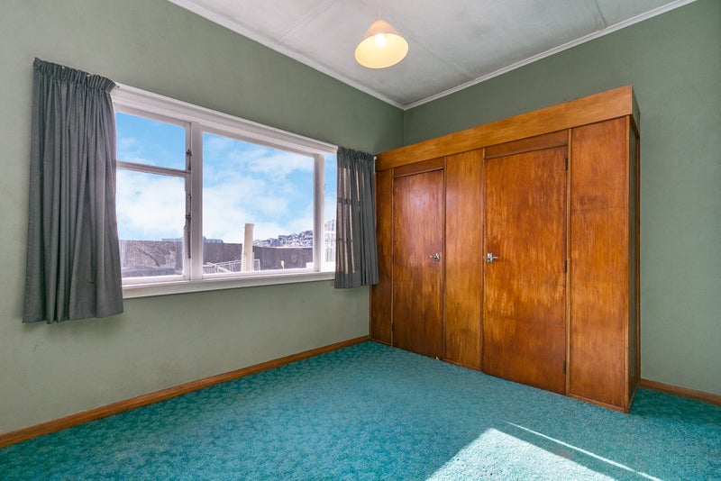 21 Douglas Street, Mount Cook, Wellington - Carousel 2