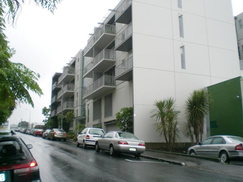 2A/20 Charlotte Street, Eden Terrace, Auckland - Carousel 1