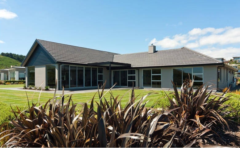 24 Rock Hill Drive, Kennedys Bush, Christchurch - Carousel 2