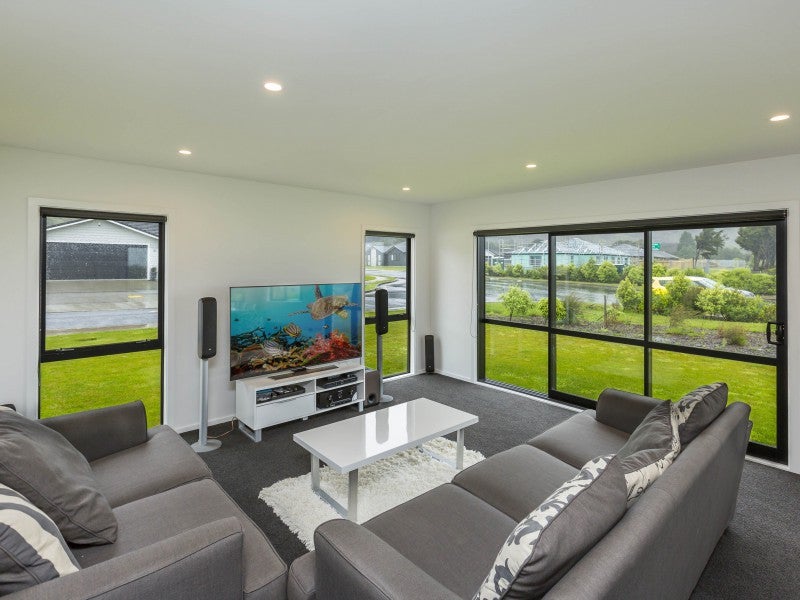 98 Riverstone Drive, Riverstone Terraces, Upper Hutt - Carousel 2