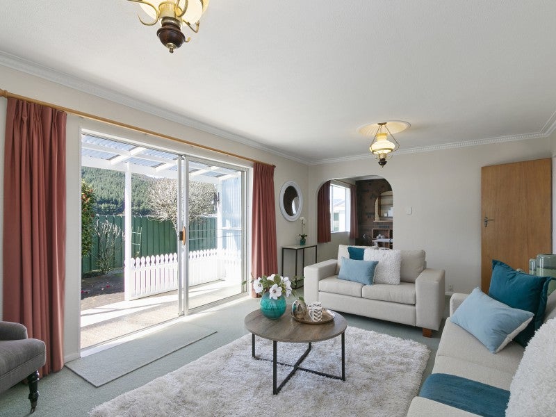 7 Kew Grove, Wainuiomata, Lower Hutt - Carousel 2