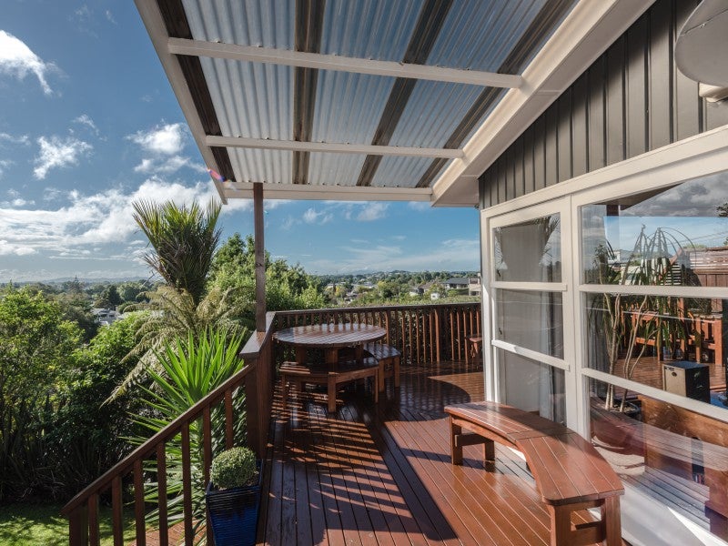 32 Carey Street, Maeroa, Hamilton - Carousel 2