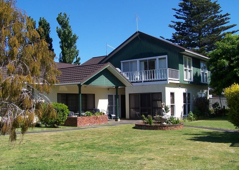 8A Kawau Place, Otamatea, Whanganui - Carousel 1