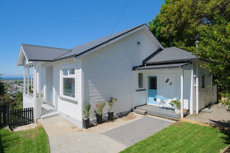 17 Forfar Street, Clyde Hill, Dunedin - Carousel 1