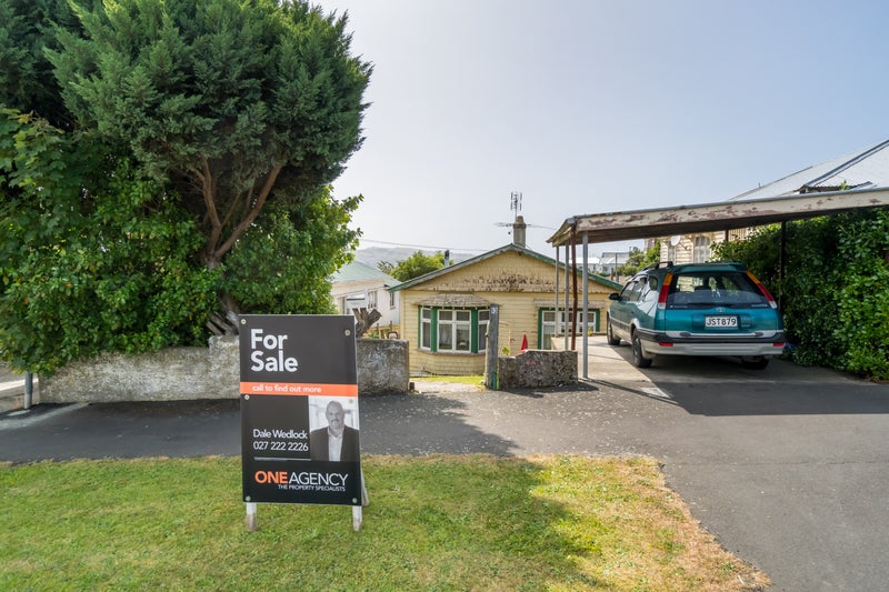 13 Burnett Street, Calton Hill, Dunedin - Carousel 1