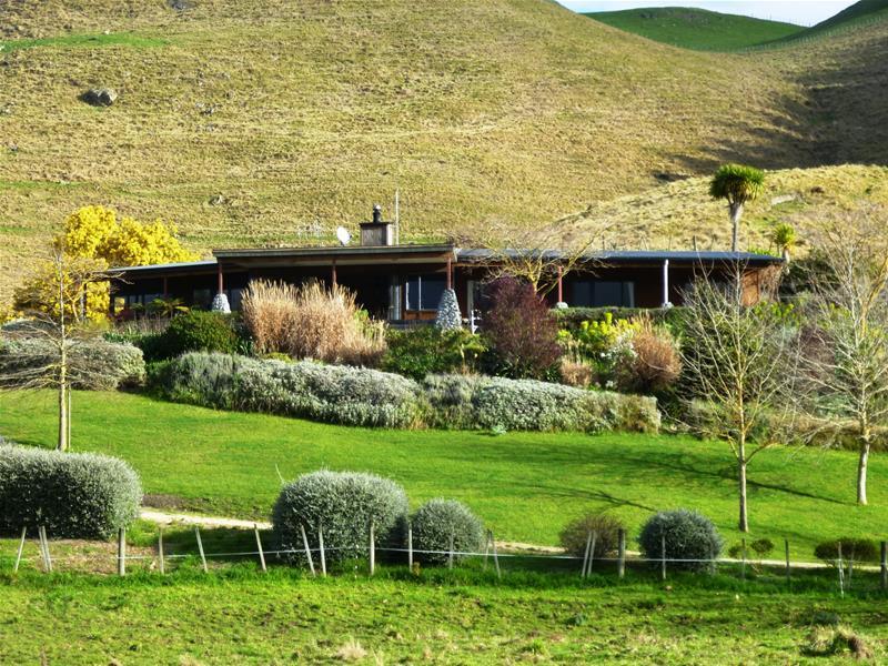 53 Rays Road, Hastings - Carousel 1