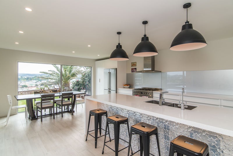 20 Westview Grove, Miramar, Wellington - Carousel 1